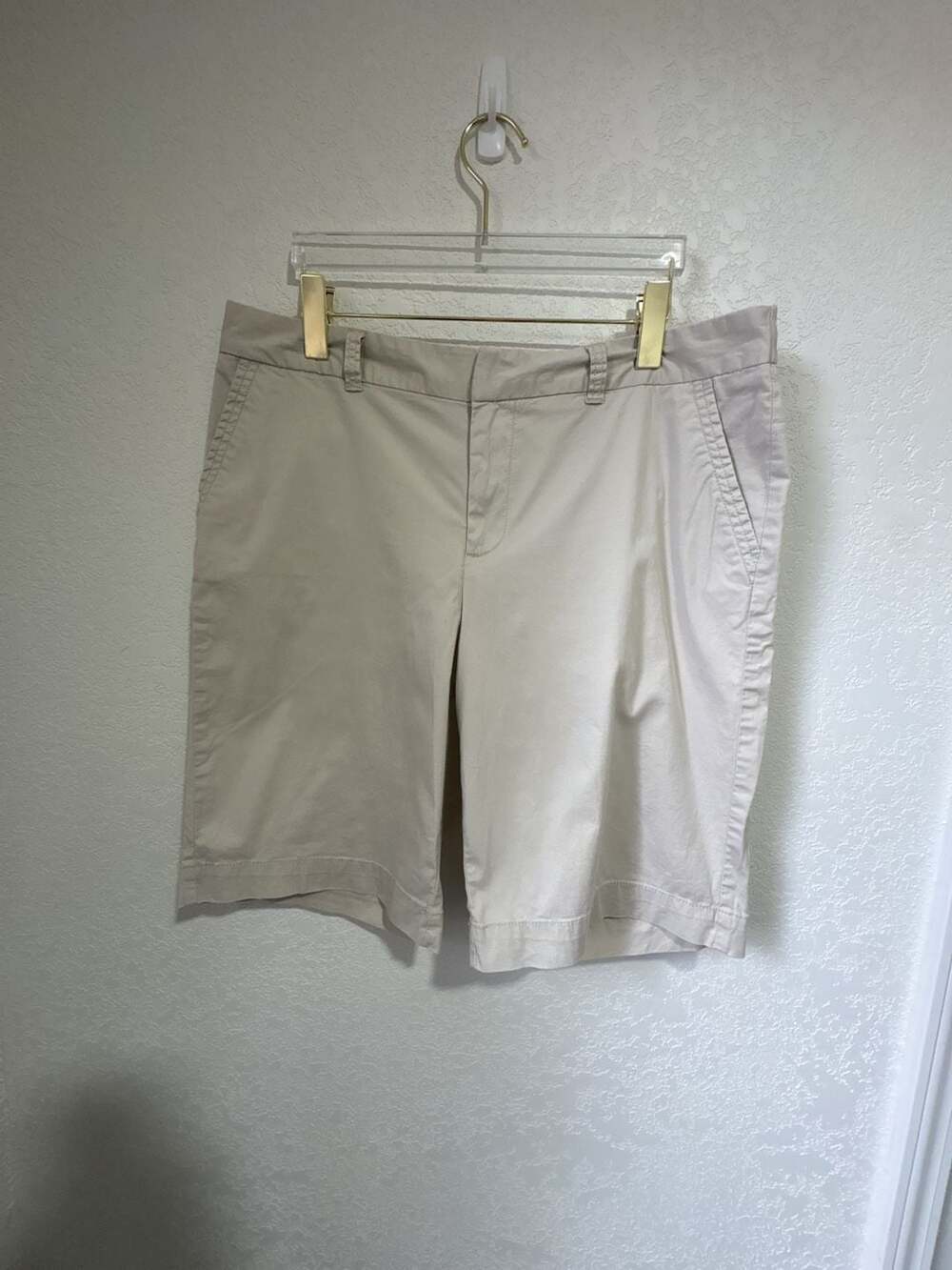 Merona Chino Bermuda Shorts Size 14 Beige Stretch Cotton